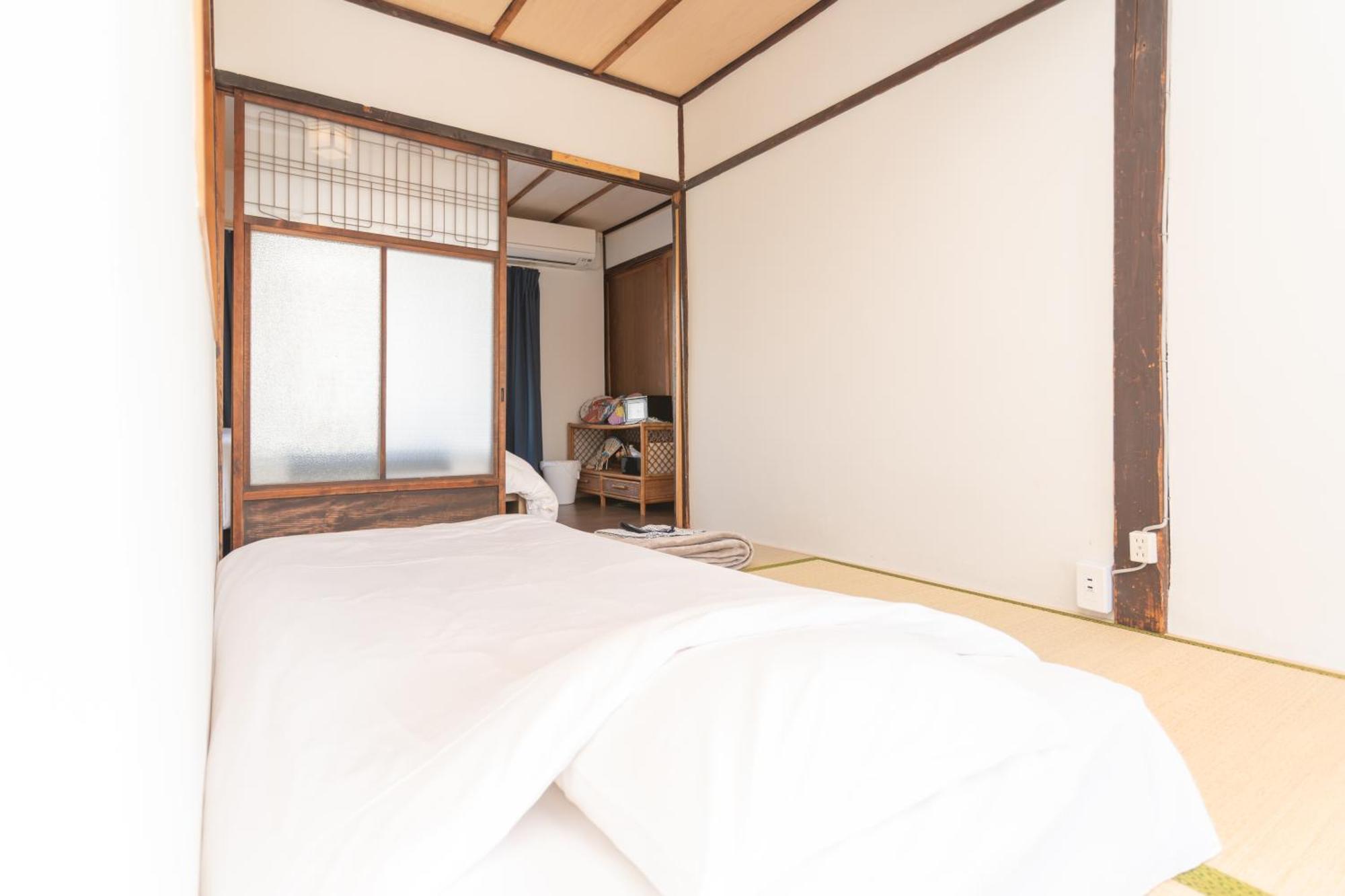 Guesthouse Oneworld Shijo四条京町屋 Kjóto Exteriér fotografie